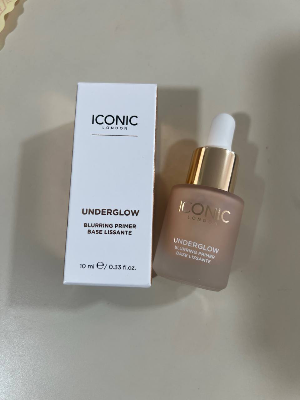 ICONIC LONDON Underglow - Blurring Primer Effetto Seta (10ml)